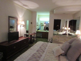 Plantation Oaks Suites & Inn