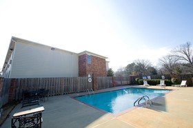 Plantation Oaks Suites & Inn