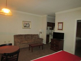 Plantation Oaks Suites & Inn