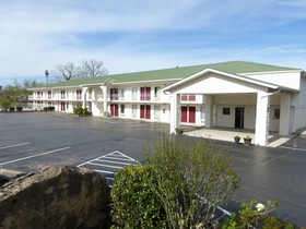 Red Roof Inn Monteagle