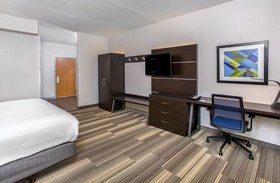 Holiday Inn Express & Suites Morristown