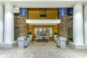 Holiday Inn Express & Suites Morristown