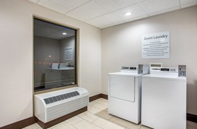 Holiday Inn Express & Suites Morristown