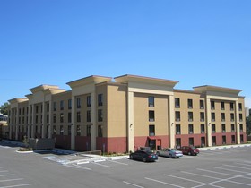 Best Western Plus Sunrise Inn