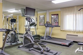Club-Hotel Nashville Inn & Suites
