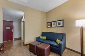 Comfort Suites