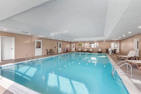 Comfort Suites