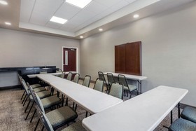 Comfort Suites