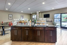 Comfort Suites
