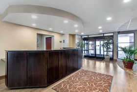 Comfort Suites
