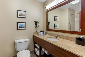 Comfort Suites