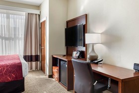 Comfort Suites