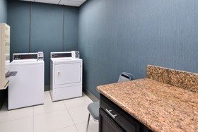 Country Inn & Suites by Radisson, Nashville Airport, TN