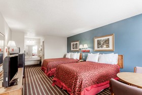 Days Inn By Wyndham Nashville North/Opryland Area