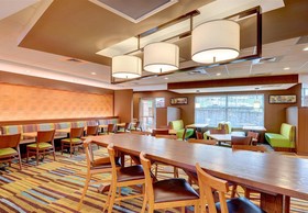 Fairfield Inn & Suites Nashville MetroCenter