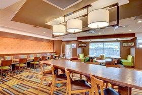 Fairfield Inn & Suites Nashville MetroCenter