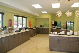 Hampton Inn & Suites Nashville Airport