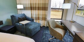 Hampton Inn & Suites Nashville Airport