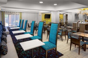 Hampton Inn & Suites Nashville Airport