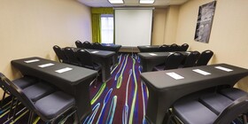 Hampton Inn & Suites Nashville Airport