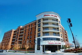 Hampton Inn & Suites Nashville-Downtown