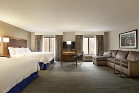 Hampton Inn & Suites Nashville-Downtown