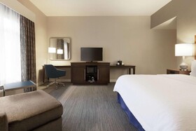 Hampton Inn & Suites Nashville-Downtown
