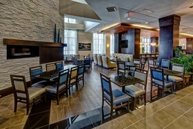 Hampton Inn & Suites Nashville-Downtown