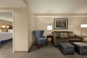 Hampton Inn & Suites Nashville-Downtown