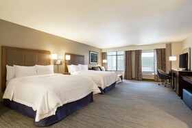 Hampton Inn & Suites Nashville-Downtown