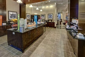 Hampton Inn & Suites Nashville-Downtown