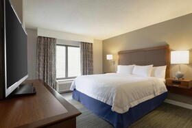 Hampton Inn & Suites Nashville-Downtown