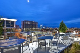Hampton Inn & Suites Nashville Downtown Capitol View