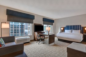 Hampton Inn & Suites Nashville Downtown Capitol View