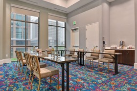 Hampton Inn & Suites Nashville Downtown Capitol View