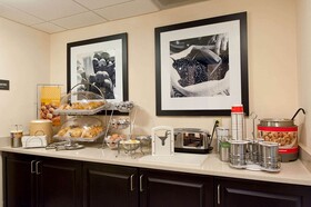 Hampton Inn & Suites Nashville-Vanderbilt-Elliston Place