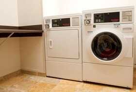 Hampton Inn & Suites Nashville-Vanderbilt-Elliston Place