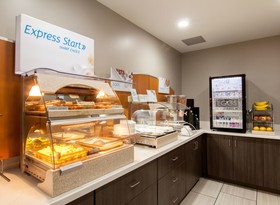 Holiday Inn Express & Suites Nashville I-40 & I- 24