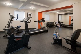 Holiday Inn Express & Suites Nashville I-40 & I- 24