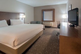 Holiday Inn Express & Suites Nashville I-40 & I- 24