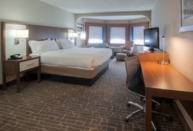 Holiday Inn Express & Suites Nashville I-40 & I- 24