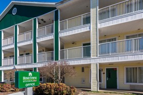 HomeTowne Studios Nashville - Airport/ Briley Pkwy