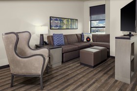 Hyatt House Nashville Downtown / Convention Center