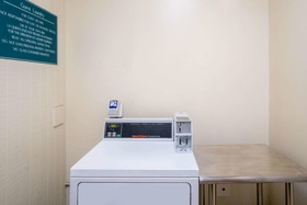 La Quinta Inn & Suites by Wyndham Nashville Airport/Opryland