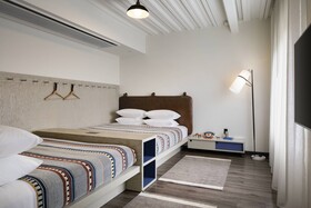 Moxy Nashville Vanderbilt at Hillsboro Village