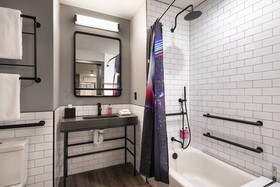 Moxy Nashville Vanderbilt at Hillsboro Village