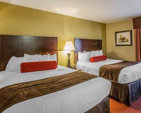 Quality Suites Nashville Airport