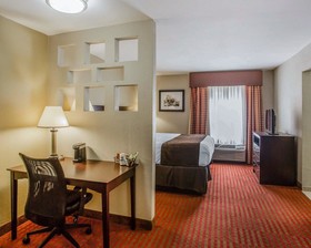Quality Suites Nashville Airport