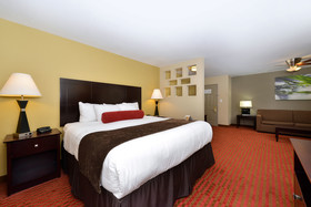 Quality Suites Nashville Airport