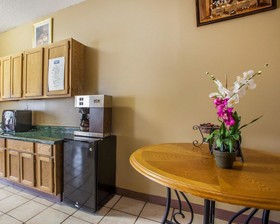 Rodeway Inn